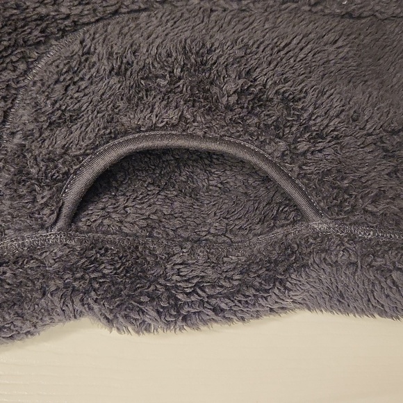 Fleece Women's Sherpa Reversible Black Vest Size XS - Picture 2 of 14